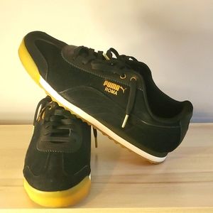 Men's Puma Low Top Sneakers
